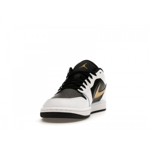 Кроссы Jordan 1 Low White Black Metallic Gold Swoosh - мужская сетка размеров