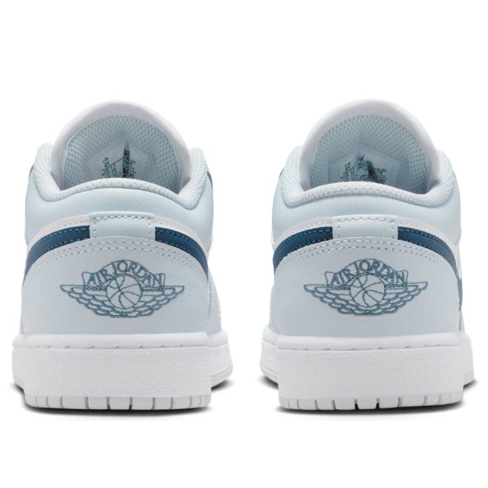 Jordan 1 Low White Aura Squadron Blue (GS) - подростковая сетка размеров Jordan 1 Low White Aura Squadron Blue (GS) - подростковая сетка размеров