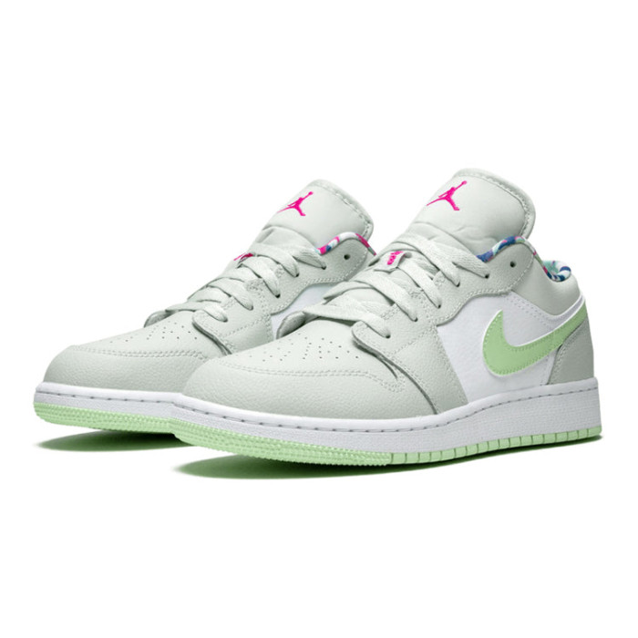Air Jordan 1 Low GS Barely Grey Spruce - подростковая сетка размеров Air Jordan 1 Low GS Barely Grey Spruce - подростковая сетка размеров