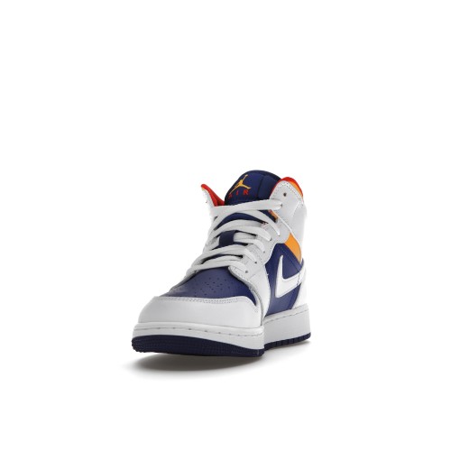 Кроссы Jordan 1 Mid White Laser Orange Deep Royal Blue (GS) - подростковая сетка размеров