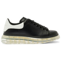 Женские Alexander McQueen Oversized Clear Sole Black White (W)