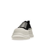 Кроссовки Alexander McQueen Tread Slick Low Lace Up Black White FW21