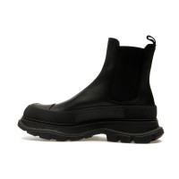Кроссовки Alexander McQueen Tread Slick Chelsea Boot Leather Triple Black