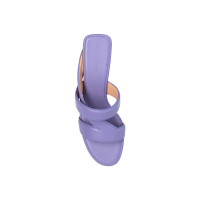 Женские Bottega Veneta Leather Crossover-Strap Sandal Purple (W)