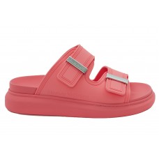 Женские Alexander McQueen Hybrid Buckled Rubber Sandals Coral (W)