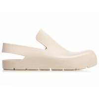 Женские Bottega Veneta Rubber Slingback Puddle Shoe White (W)