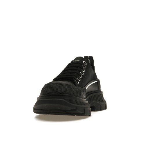 Кроссы Alexander McQueen Tread Slick Low Lace Up Canvas Graffiti Black White Black (W) - женская сетка размеров