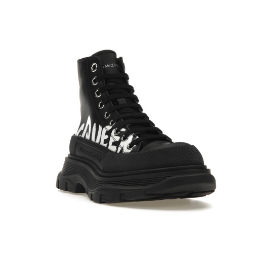 Кроссы Alexander McQueen Tread Slick Boot Polyfaille Graffiti Black White (W) - женская сетка размеров