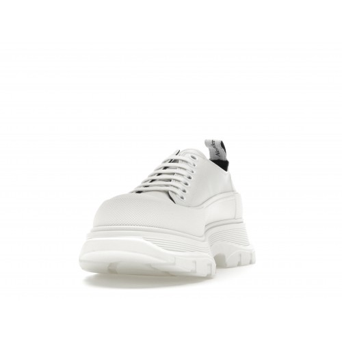 Кроссы Alexander McQueen Tread Slick Low Lace Up Leather Graffiti White Black White - мужская сетка размеров