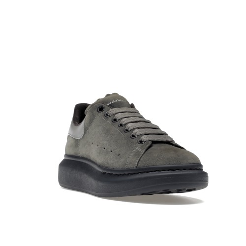 Кроссы Alexander McQueen Oversized Dark Grey Black Suede - мужская сетка размеров