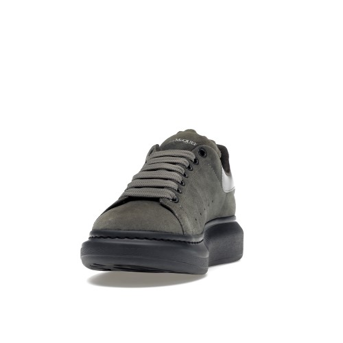 Кроссы Alexander McQueen Oversized Dark Grey Black Suede - мужская сетка размеров