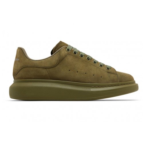 Кроссы Alexander McQueen Oversized Military Green Suede - мужская сетка размеров