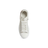 Женские Alexander McQueen Oversized White Silver Holo (W)