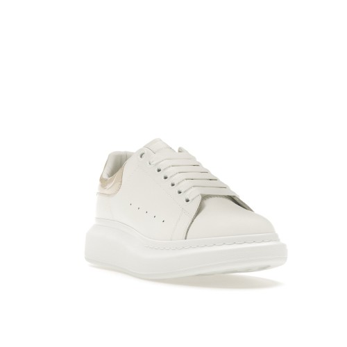 Кроссы Alexander McQueen Oversized White Oyster - мужская сетка размеров