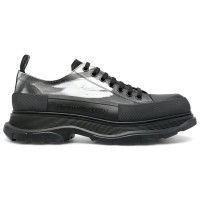 Alexander McQueen Tread Slick Low Lace Up Solarised Flower Black