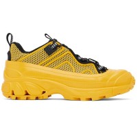 Burberry Arthur Yellow Black