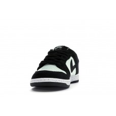 Кроссовки Nike SB Dunk Low Barely Green