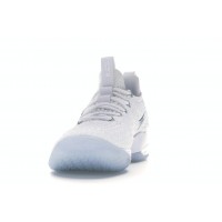 Nike LeBron 15 Low White Metallic Silver