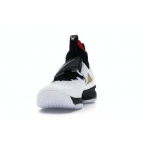 Кроссовки Nike LeBron 15 Diamond Turf