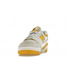 Кроссовки New Balance 550 Sea Salt Varsity Gold
