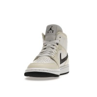 Женские Jordan 1 Mid Coconut Milk (W)