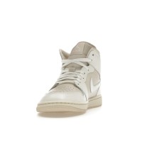 Женские Jordan 1 Mid Legend Light Brown (W)