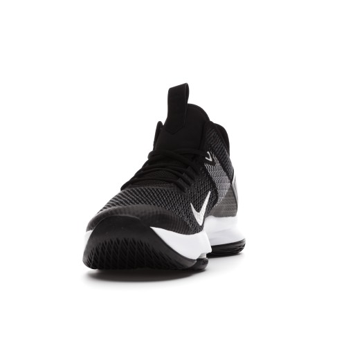 Кроссы Nike LeBron Witness 4 Black - мужская сетка размеров