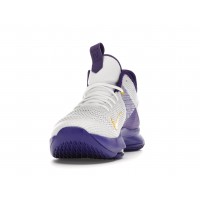 Кроссовки Nike LeBron Witness 4 White/Voltage Purple