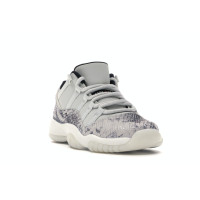 Подростковые кроссовки Jordan 11 Retro Low Snake Light Bone (GS)