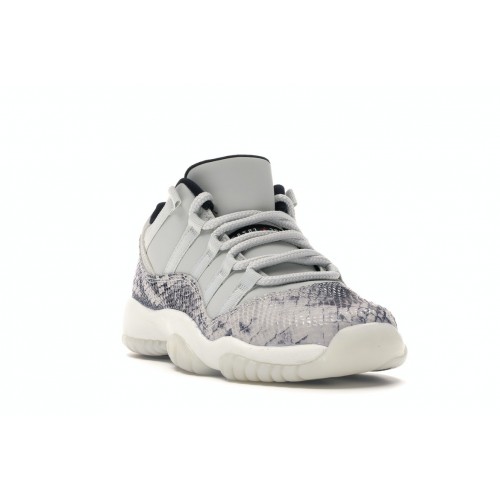 Кроссы Jordan 11 Retro Low Snake Light Bone (GS) - подростковая сетка размеров
