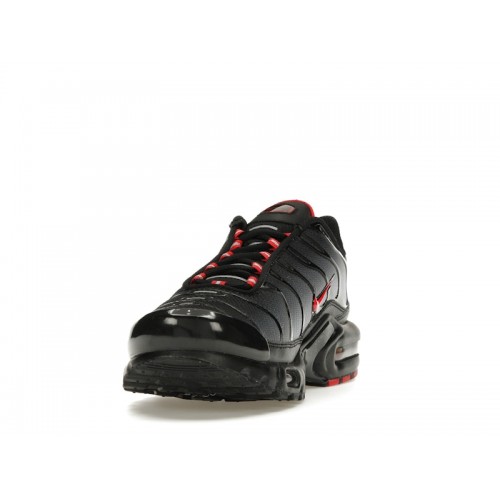 Кроссы Nike Air Max Plus Black Gradient Red - мужская сетка размеров