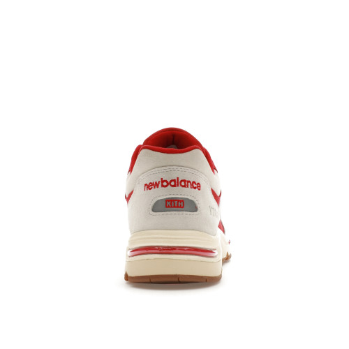 Кроссы New Balance 1700 Kith Toronto Marshmallow - мужская сетка размеров Кроссы New Balance 1700 Kith Toronto Marshmallow - мужская сетка размеров