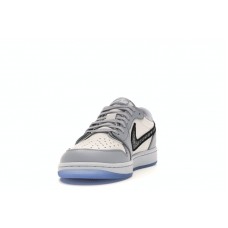 Jordan 1 Retro Low Dior
