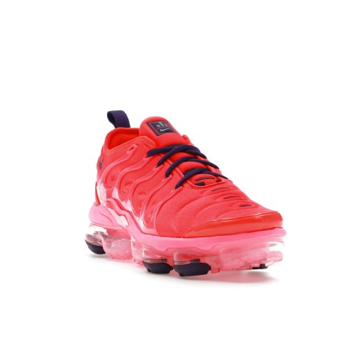 Кроссы Nike Air VaporMax Plus Bright Crimson Pink Blast (W) - женская сетка размеров