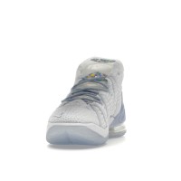 Кроссовки Nike LeBron 18 Play for the Future