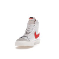 Женские кроссовки Nike Blazer Mid 77 Vintage Habanero Red (W)
