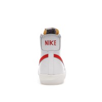 Женские кроссовки Nike Blazer Mid 77 Vintage Habanero Red (W)