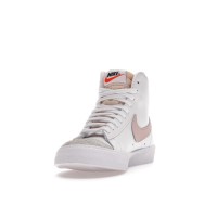 Женские кроссовки Nike Blazer Mid 77 Vintage Summit White Pink (W)