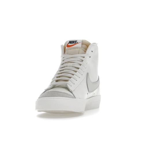 Кроссы Nike Blazer Mid 77 Vintage Sail Light Bone (W) - женская сетка размеров