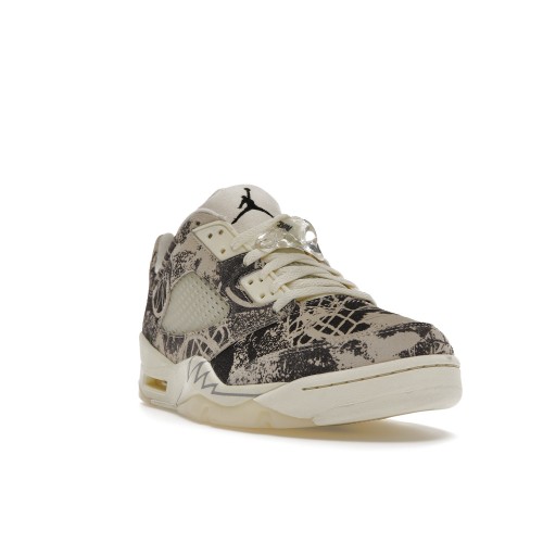 Кроссы Jordan 5 Retro Low Expression (W) - женская сетка размеров