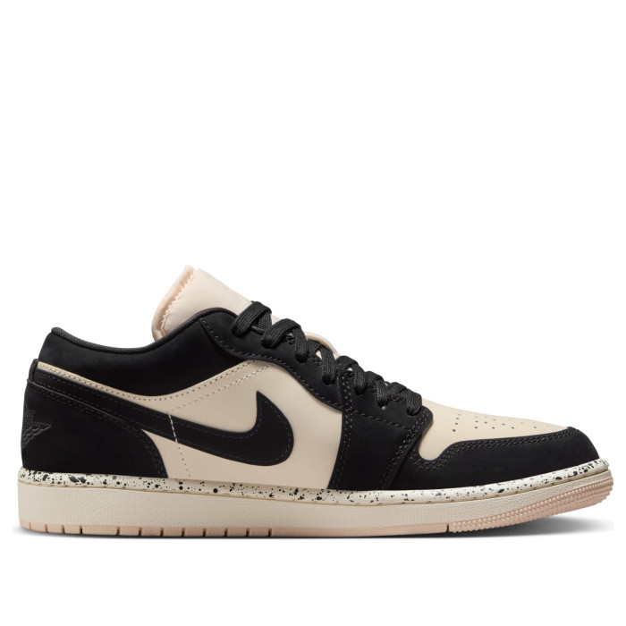 Wmns Air Jordan 1 Low Black Guava Ice - женская сетка размеров Wmns Air Jordan 1 Low Black Guava Ice - женская сетка размеров