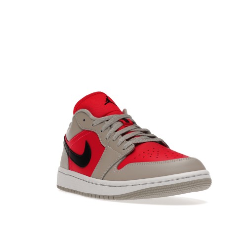 Кроссы Jordan 1 Retro Low Light Iron Ore Siren Red (W) - Женская сетка размеров