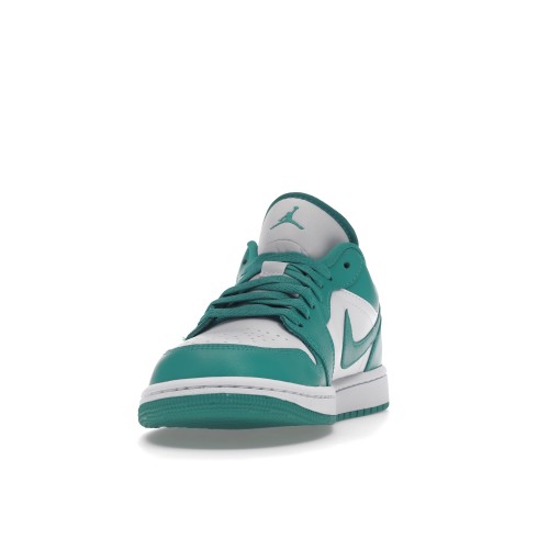Кроссы Jordan 1 Low New Emerald (W) - Женская сетка размеров