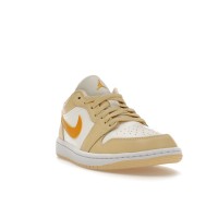 Женские Jordan 1 Low Sail Yellow Ochre (W)