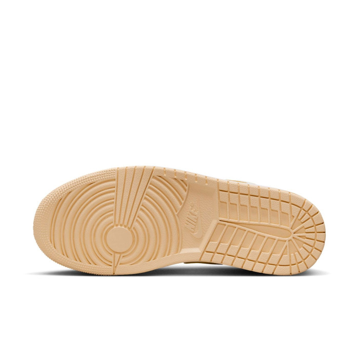 Wmns Air Jordan 1 Low Sail Yellow Ochre - женская сетка размеров Wmns Air Jordan 1 Low Sail Yellow Ochre - женская сетка размеров
