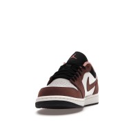 Jordan 1 Low Mocha