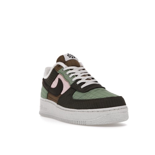 Кроссы Nike Air Force 1 07 LX Low Toasty Oil Green - мужская сетка размеров