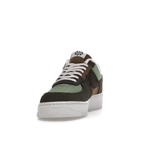 Кроссы Nike Air Force 1 07 LX Low Toasty Oil Green - мужская сетка размеров