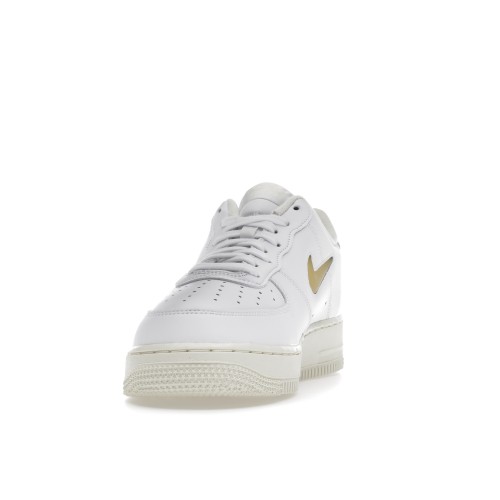 Кроссы Nike Air Force 1 Low 07 Jewel Pale Vanilla - мужская сетка размеров