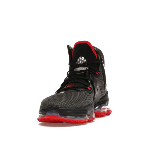 Кроссы Nike LeBron 19 Bred - мужская сетка размеров